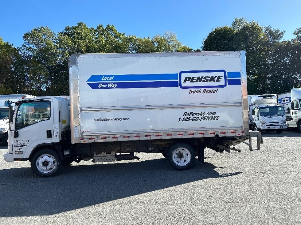 Light Duty Box Truck-Light and Medium Duty Trucks-Isuzu-2020-NPR EFI-Braintree-MA-150,643\n\t\tmiles-$ 28,500 - Image 4