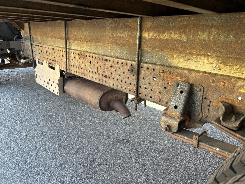 Light Duty Box Truck-Light and Medium Duty Trucks-Isuzu-2020-NPR EFI-Braintree-MA-150,643\n\t\tmiles-$ 28,500 - Image 5