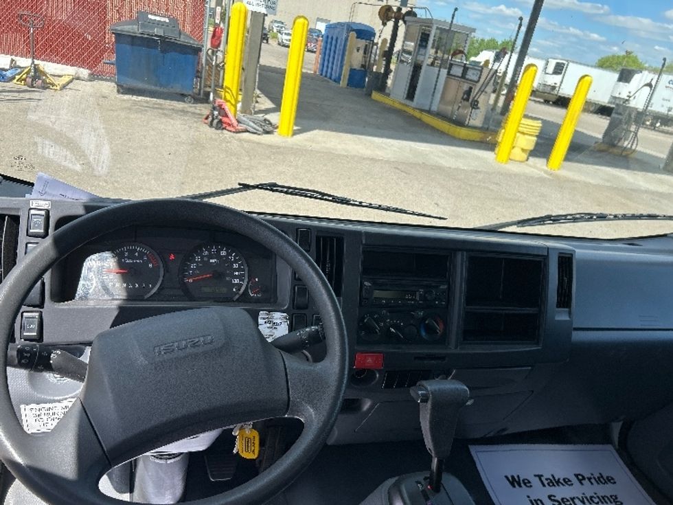 Light Duty Box Truck-Light and Medium Duty Trucks-Isuzu-2020-NPR EFI-Brooklyn Park-MN-110,205\n\t\tmiles-$ 36,000 - Image 18
