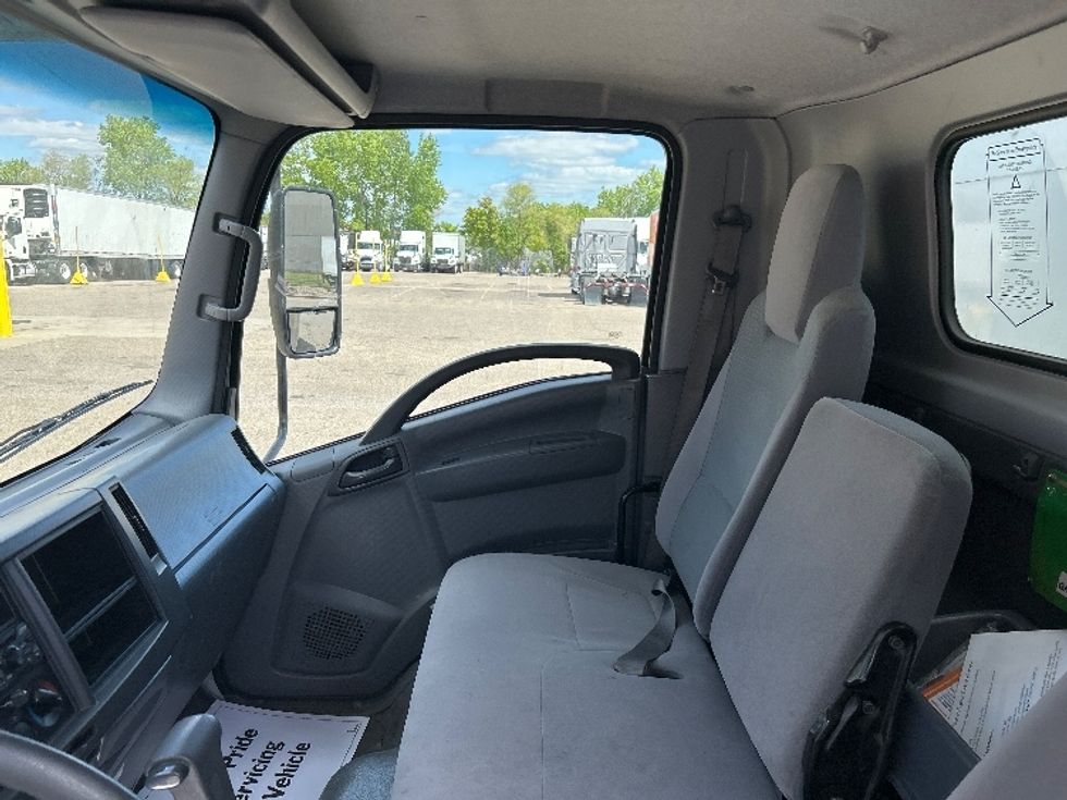 Light Duty Box Truck-Light and Medium Duty Trucks-Isuzu-2020-NPR EFI-Brooklyn Park-MN-110,205\n\t\tmiles-$ 36,000 - Image 19