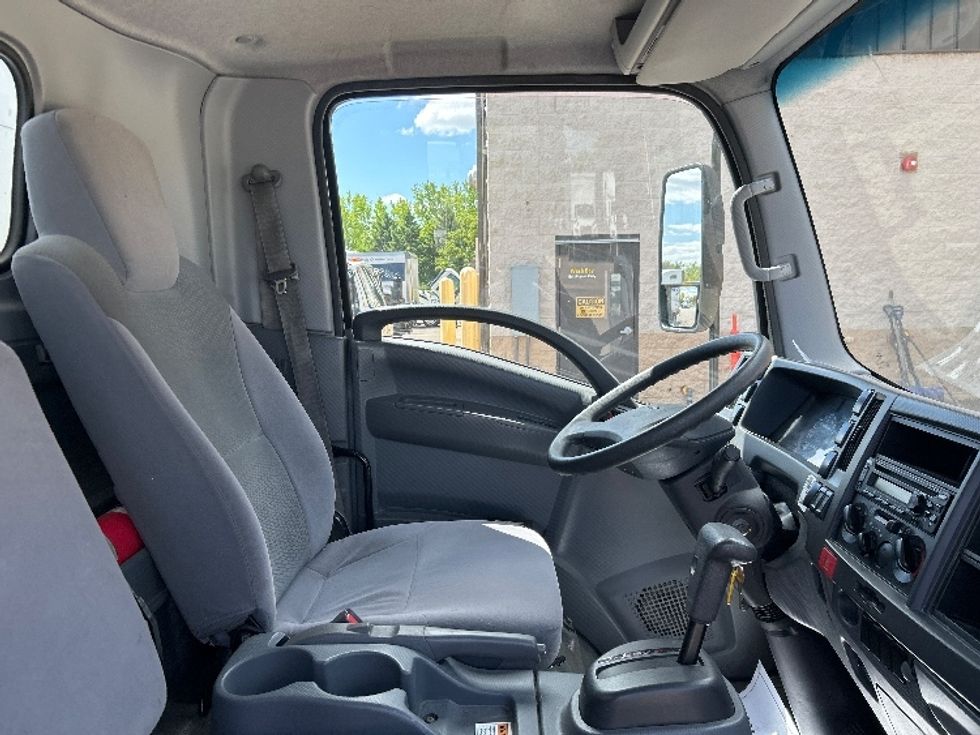 Light Duty Box Truck-Light and Medium Duty Trucks-Isuzu-2020-NPR EFI-Brooklyn Park-MN-110,205\n\t\tmiles-$ 36,000 - Image 22