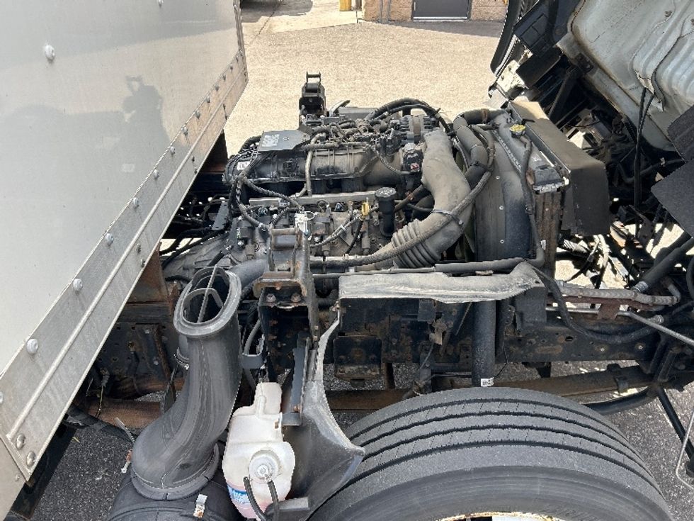 Light Duty Box Truck-Light and Medium Duty Trucks-Isuzu-2020-NPR EFI-Brooklyn Park-MN-110,205\n\t\tmiles-$ 36,000 - Image 24
