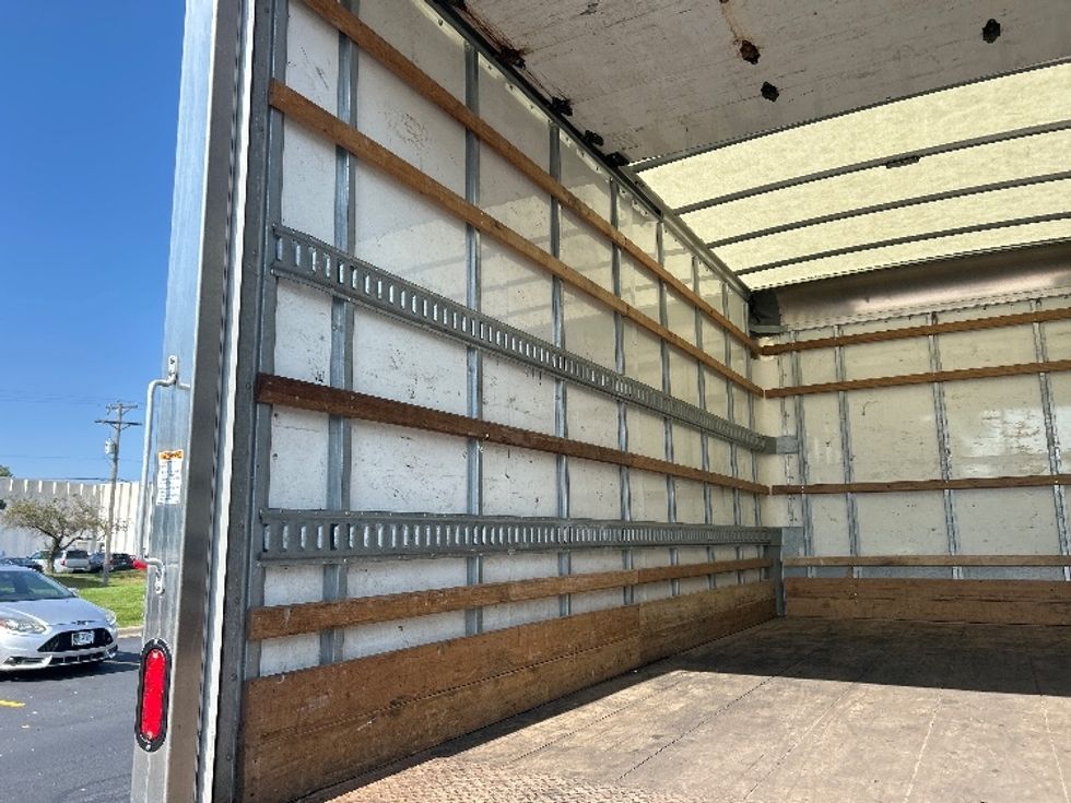 Light Duty Box Truck-Light and Medium Duty Trucks-Isuzu-2020-NPR EFI-Brooklyn Park-MN-94,121\n\t\tmiles-$ 36,500 - Image 11