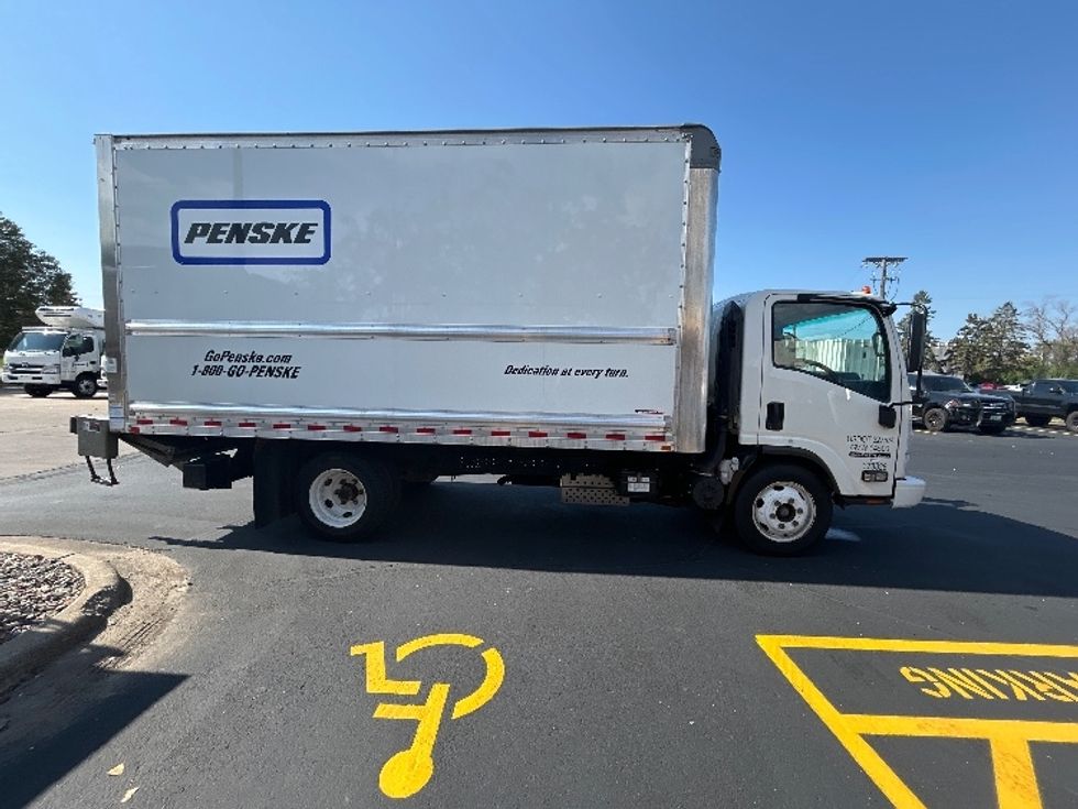 Light Duty Box Truck-Light and Medium Duty Trucks-Isuzu-2020-NPR EFI-Brooklyn Park-MN-94,121\n\t\tmiles-$ 36,500 - Image 15