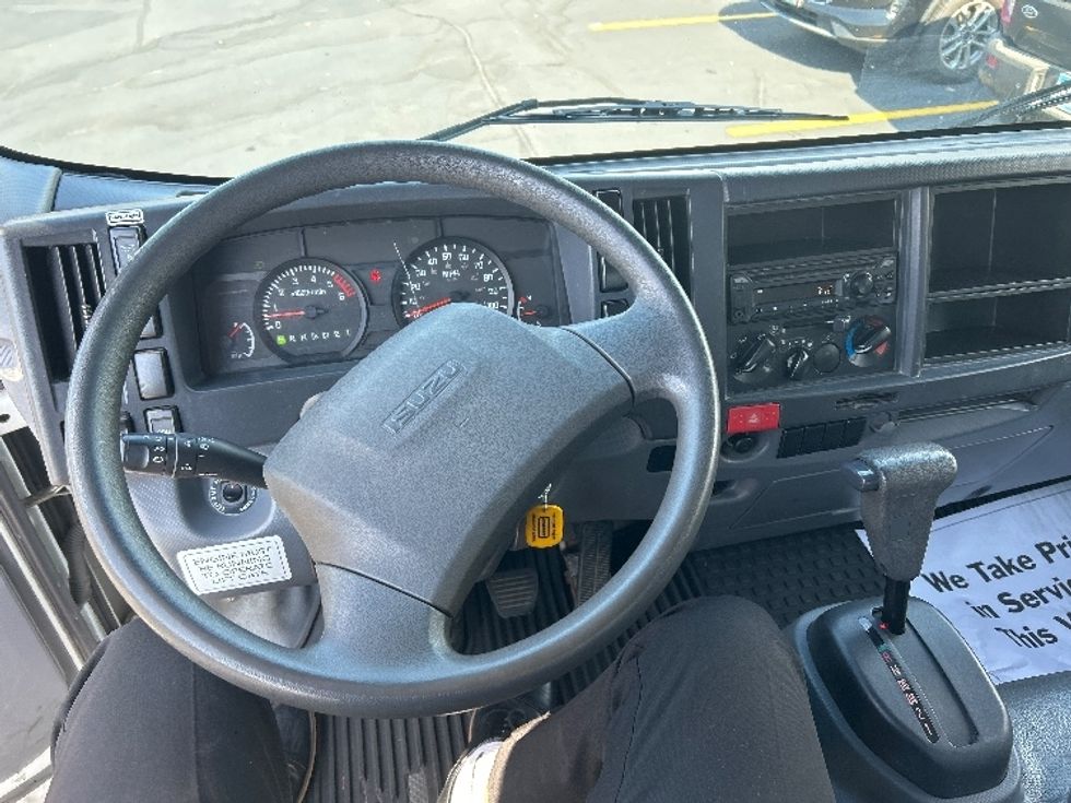 Light Duty Box Truck-Light and Medium Duty Trucks-Isuzu-2020-NPR EFI-Brooklyn Park-MN-94,121\n\t\tmiles-$ 36,500 - Image 18