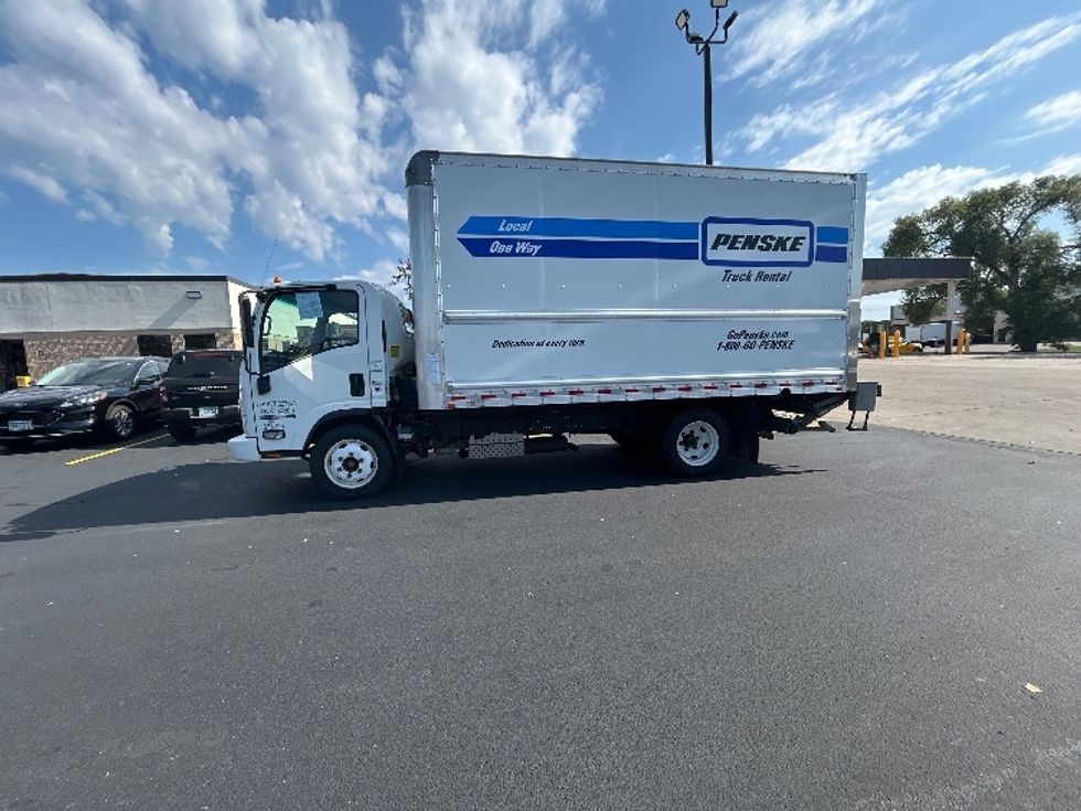 Light Duty Box Truck-Light and Medium Duty Trucks-Isuzu-2020-NPR EFI-Brooklyn Park-MN-94,121\n\t\tmiles-$ 36,500 - Image 4