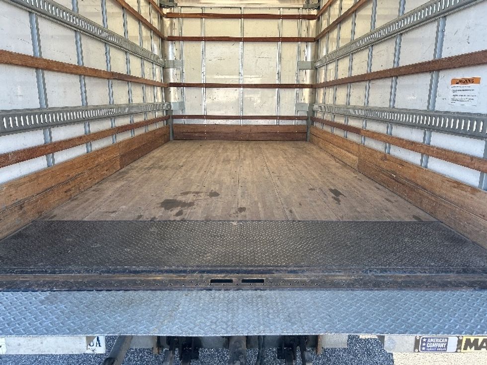 Light Duty Box Truck-Light and Medium Duty Trucks-Isuzu-2020-NPR EFI-Chesapeake-VA-90,912\n\t\tmiles-$ 39,750 - Image 10