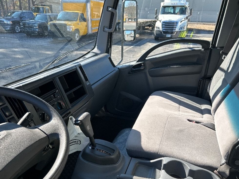 Light Duty Box Truck-Light and Medium Duty Trucks-Isuzu-2020-NPR EFI-Chesapeake-VA-90,912\n\t\tmiles-$ 39,750 - Image 19