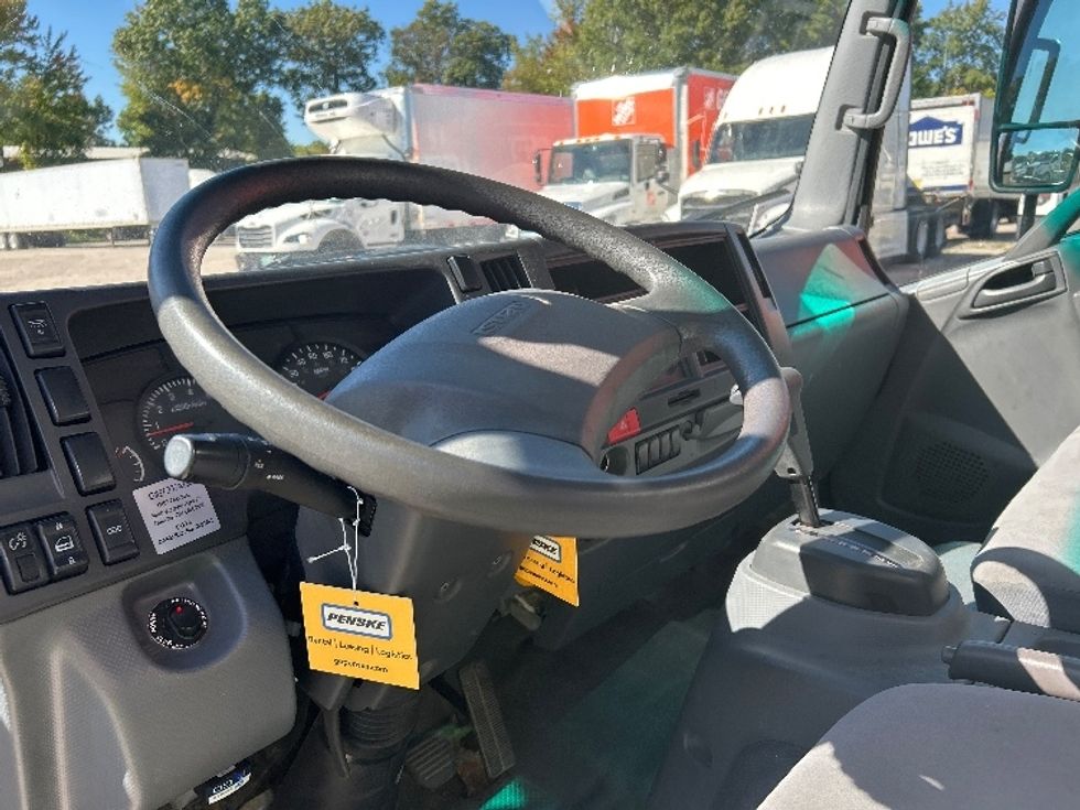 Light Duty Box Truck-Light and Medium Duty Trucks-Isuzu-2020-NPR EFI-Chicopee-MA-73,270\n\t\tmiles-$ 38,500 - Image 18