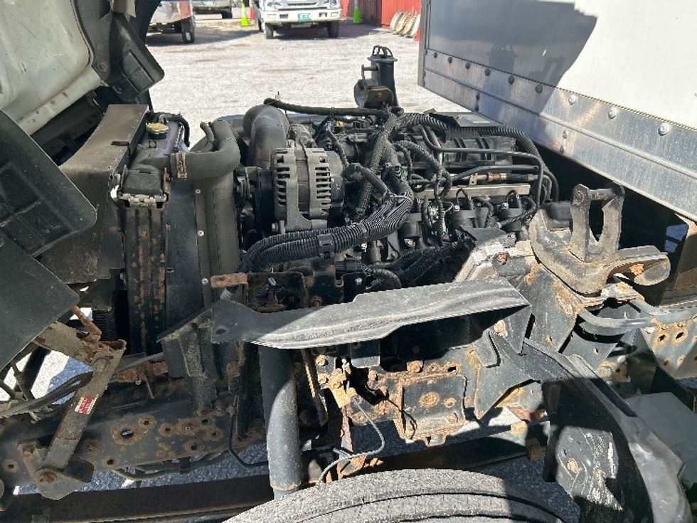 Light Duty Box Truck-Light and Medium Duty Trucks-Isuzu-2020-NPR EFI-Chicopee-MA-73,270\n\t\tmiles-$ 38,500 - Image 23