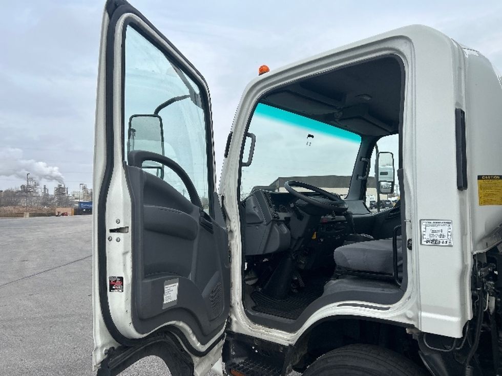Light Duty Box Truck-Light and Medium Duty Trucks-Isuzu-2020-NPR EFI-East Chicago-IN-103,000\n\t\tmiles-$ 34,250 - Image 16