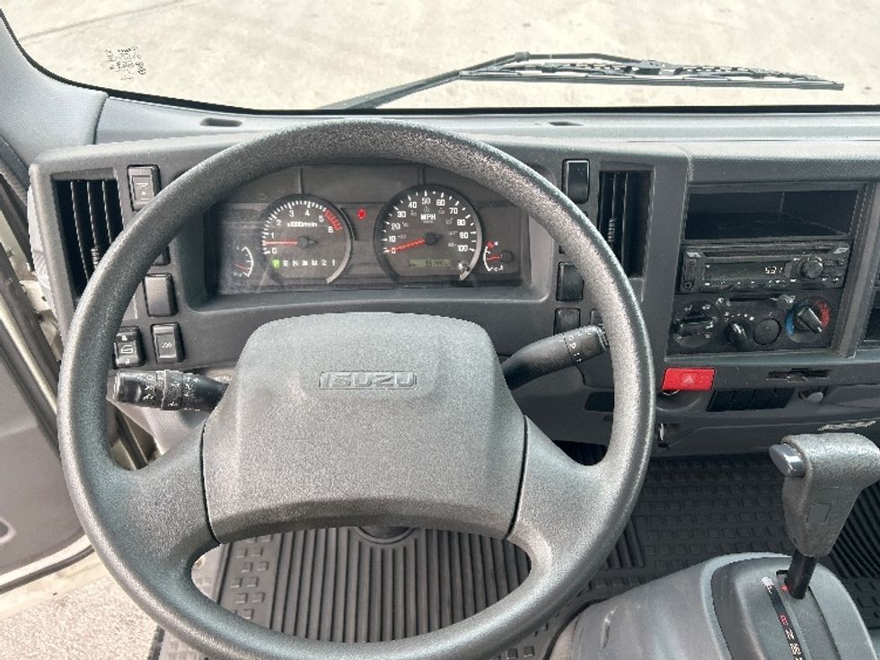 Light Duty Box Truck-Light and Medium Duty Trucks-Isuzu-2020-NPR EFI-East Chicago-IN-103,000\n\t\tmiles-$ 34,250 - Image 17