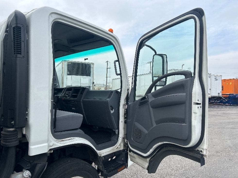 Light Duty Box Truck-Light and Medium Duty Trucks-Isuzu-2020-NPR EFI-East Chicago-IN-103,000\n\t\tmiles-$ 34,250 - Image 20