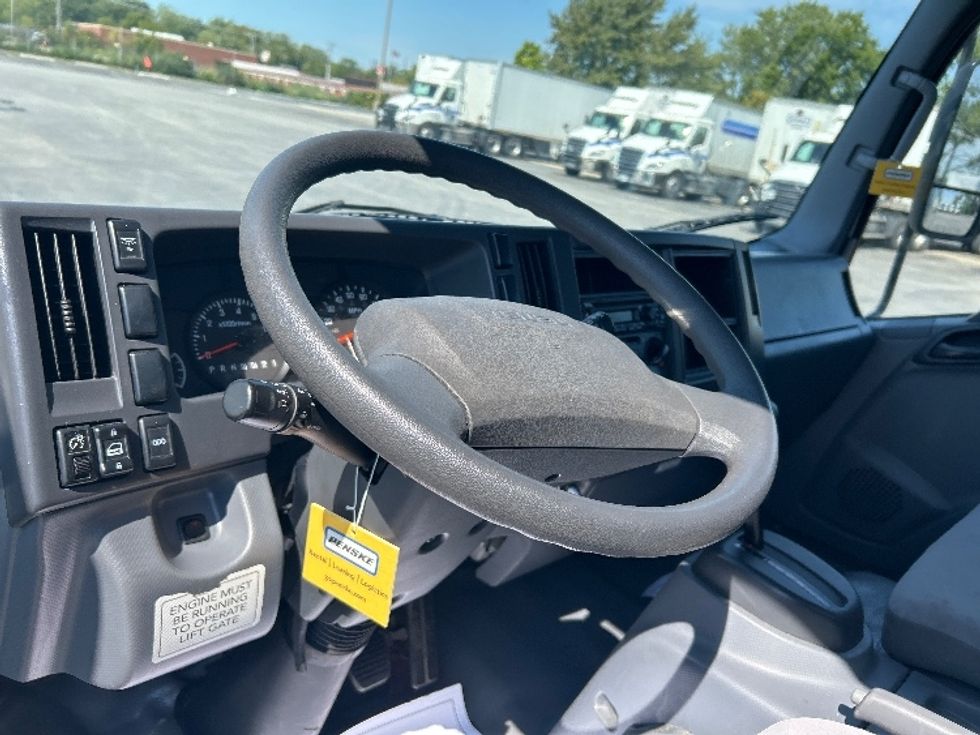 Light Duty Box Truck-Light and Medium Duty Trucks-Isuzu-2020-NPR EFI-East Chicago-IN-76,746\n\t\tmiles-$ 38,250 - Image 17