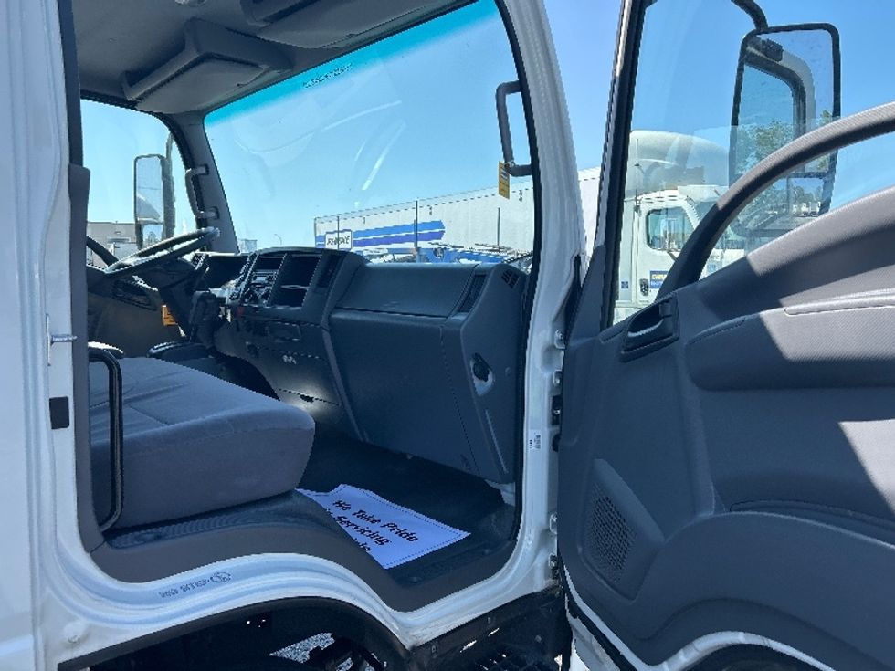 Light Duty Box Truck-Light and Medium Duty Trucks-Isuzu-2020-NPR EFI-East Chicago-IN-76,746\n\t\tmiles-$ 38,250 - Image 20