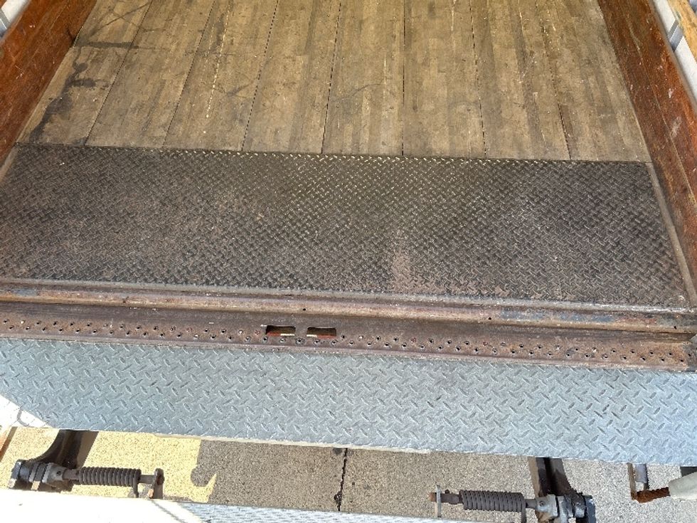 Light Duty Box Truck-Light and Medium Duty Trucks-Isuzu-2020-NPR EFI-East Chicago-IN-88,422\n\t\tmiles-$ 37,000 - Image 10