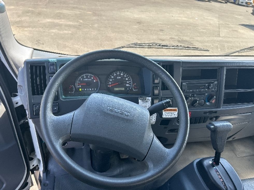 Light Duty Box Truck-Light and Medium Duty Trucks-Isuzu-2020-NPR EFI-Elmsford-NY-93,921\n\t\tmiles-$ 38,250 - Image 18