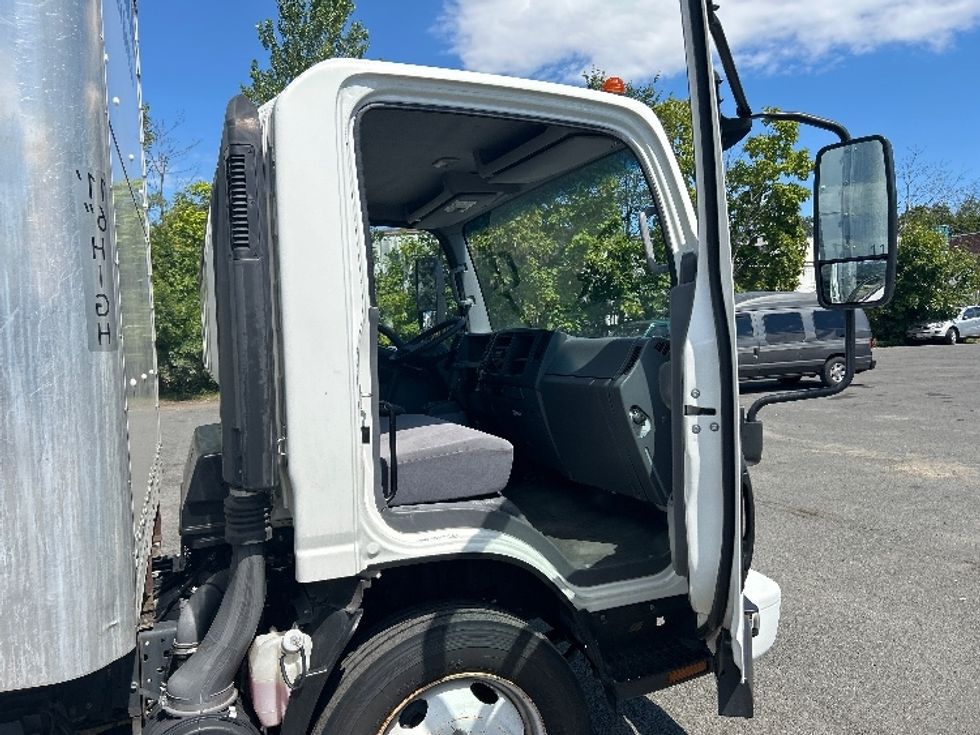 Light Duty Box Truck-Light and Medium Duty Trucks-Isuzu-2020-NPR EFI-Elmsford-NY-93,921\n\t\tmiles-$ 38,250 - Image 20
