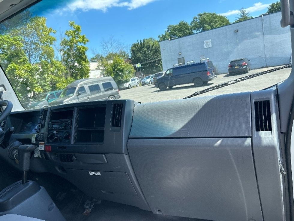 Light Duty Box Truck-Light and Medium Duty Trucks-Isuzu-2020-NPR EFI-Elmsford-NY-93,921\n\t\tmiles-$ 38,250 - Image 21