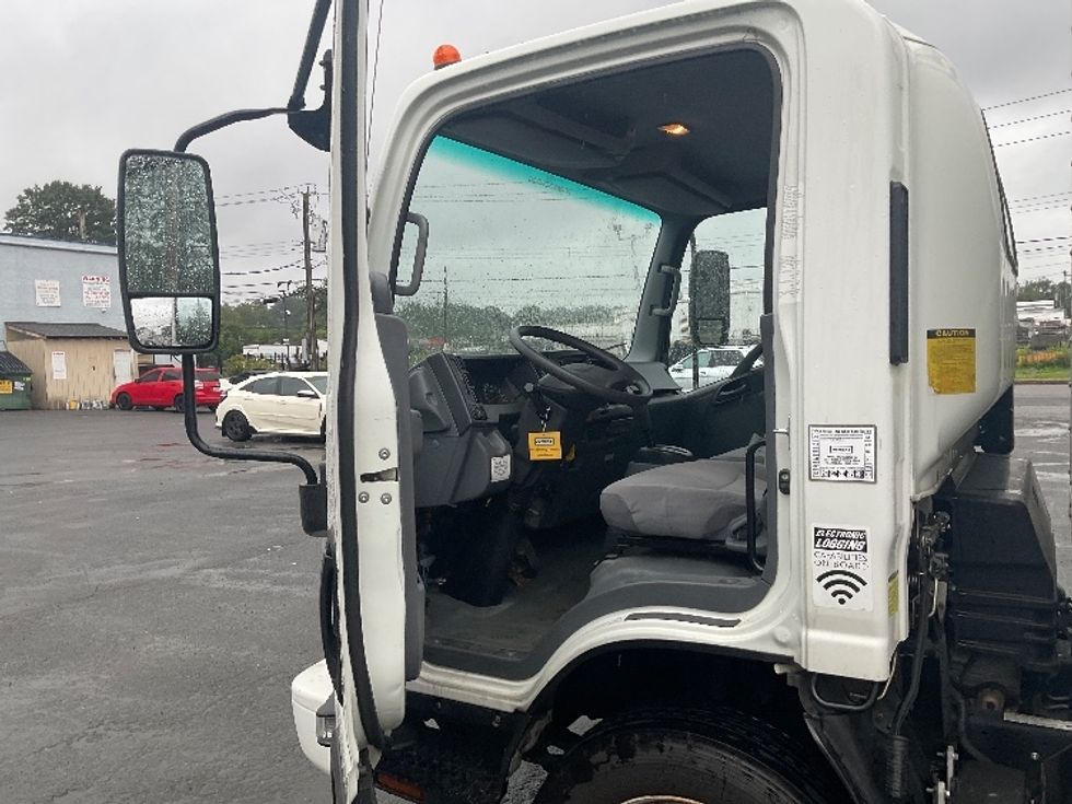 Light Duty Box Truck-Light and Medium Duty Trucks-Isuzu-2020-NPR EFI-Elmsford-NY-97,500\n\t\tmiles-$ 38,000 - Image 16