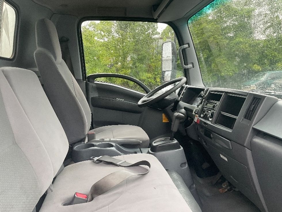 Light Duty Box Truck-Light and Medium Duty Trucks-Isuzu-2020-NPR EFI-Elmsford-NY-97,500\n\t\tmiles-$ 38,000 - Image 22