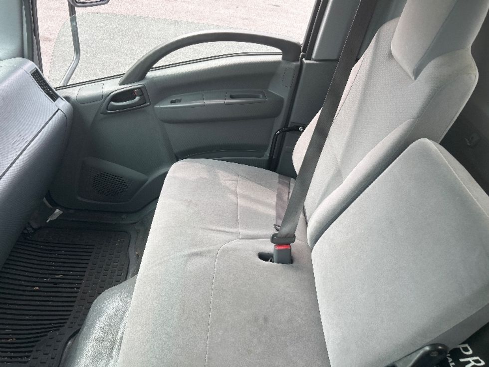 Light Duty Box Truck-Light and Medium Duty Trucks-Isuzu-2020-NPR EFI-Essex-MD-88,256\n\t\tmiles-$ 40,750 - Image 19