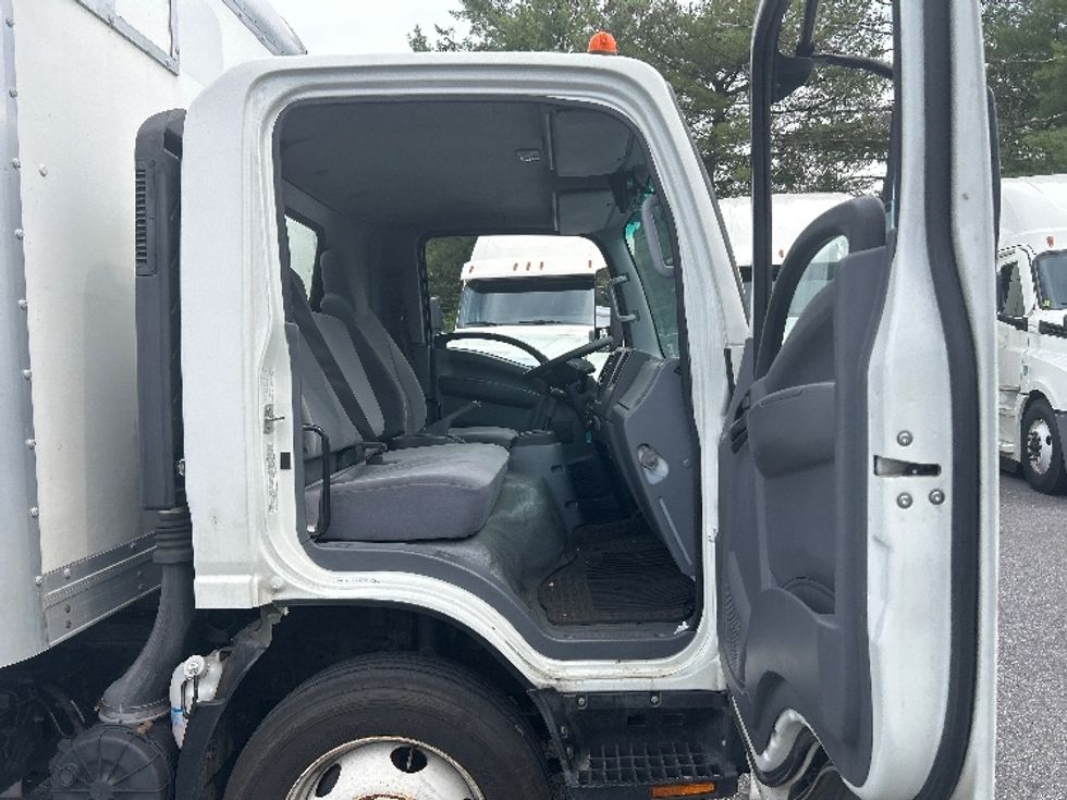 Light Duty Box Truck-Light and Medium Duty Trucks-Isuzu-2020-NPR EFI-Essex-MD-88,256\n\t\tmiles-$ 40,750 - Image 20