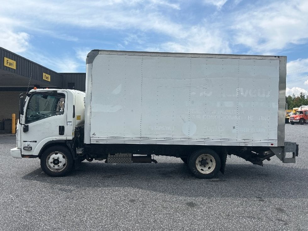Light Duty Box Truck-Light and Medium Duty Trucks-Isuzu-2020-NPR EFI-Essex-MD-88,256\n\t\tmiles-$ 40,750 - Image 4