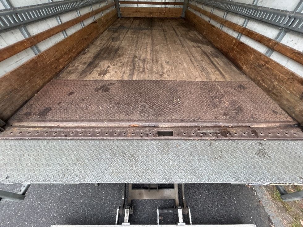 Light Duty Box Truck-Light and Medium Duty Trucks-Isuzu-2020-NPR EFI-Franklin-MA-103,953\n\t\tmiles-$ 35,500 - Image 10