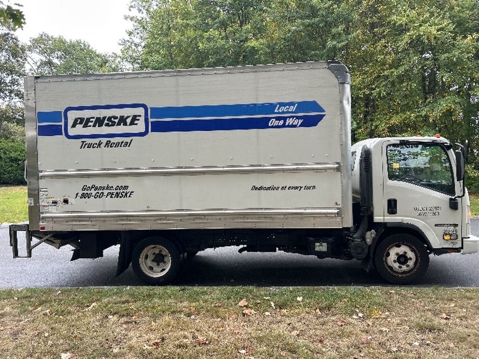 Light Duty Box Truck-Light and Medium Duty Trucks-Isuzu-2020-NPR EFI-Franklin-MA-103,953\n\t\tmiles-$ 35,500 - Image 15