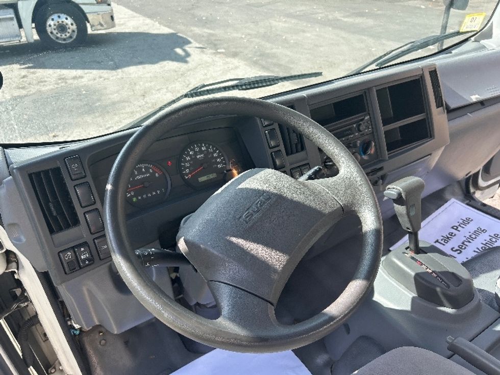 Light Duty Box Truck-Light and Medium Duty Trucks-Isuzu-2020-NPR EFI-Franklin-MA-79,813\n\t\tmiles-$ 37,750 - Image 14