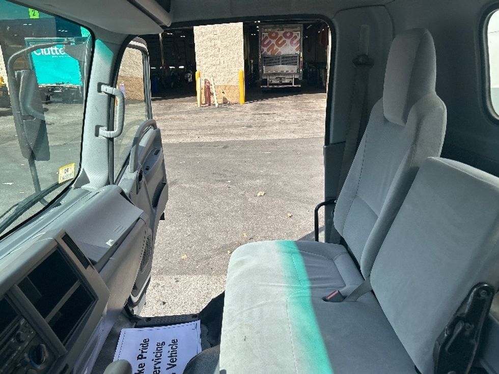 Light Duty Box Truck-Light and Medium Duty Trucks-Isuzu-2020-NPR EFI-Franklin-MA-79,813\n\t\tmiles-$ 37,750 - Image 20