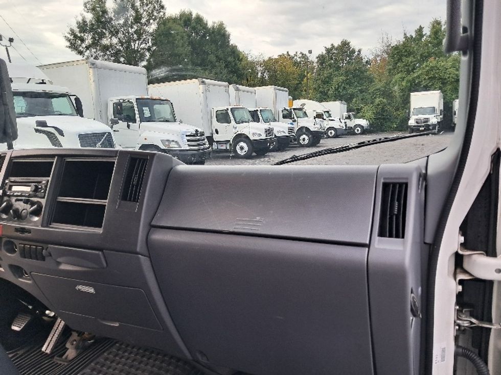 Light Duty Box Truck-Light and Medium Duty Trucks-Isuzu-2020-NPR EFI-Greensboro-NC-79,841\n\t\tmiles-$ 41,500 - Image 21