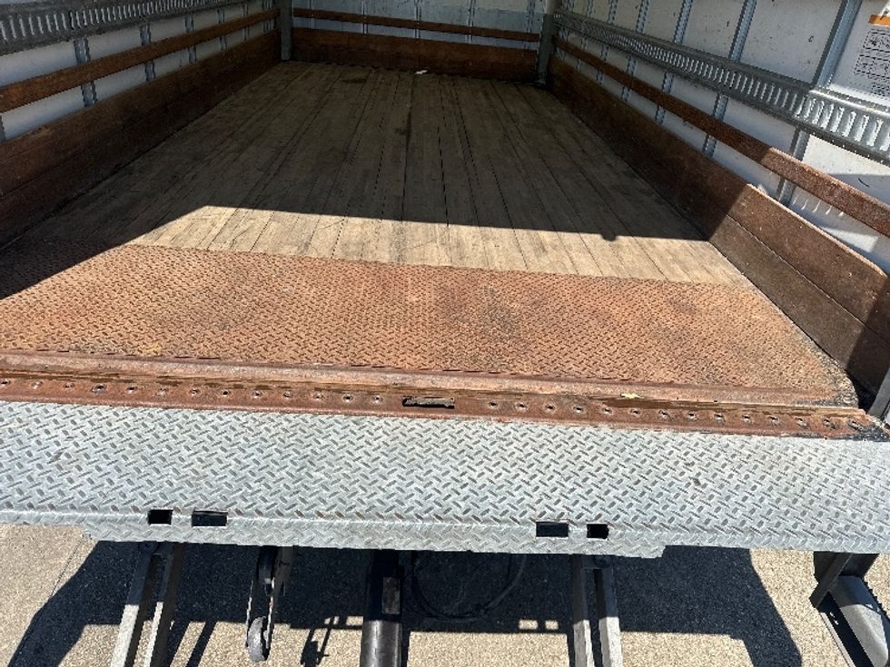 Light Duty Box Truck-Light and Medium Duty Trucks-Isuzu-2020-NPR EFI-Hammond-LA-90,581\n\t\tmiles-$ 40,500 - Image 10