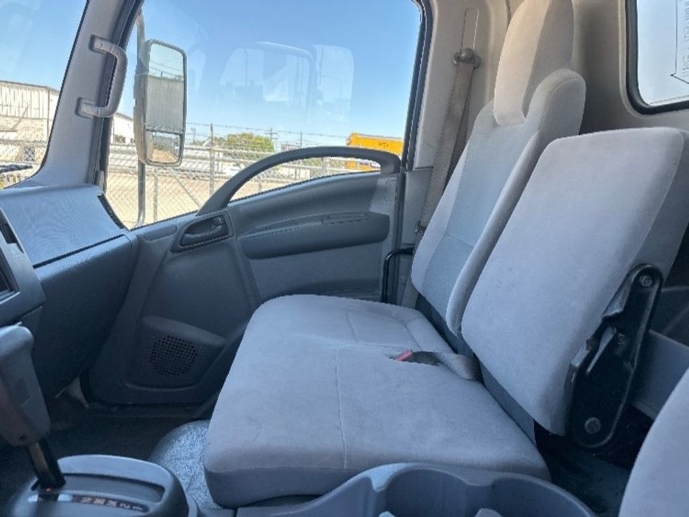 Light Duty Box Truck-Light and Medium Duty Trucks-Isuzu-2020-NPR EFI-Hammond-LA-90,581\n\t\tmiles-$ 40,500 - Image 19