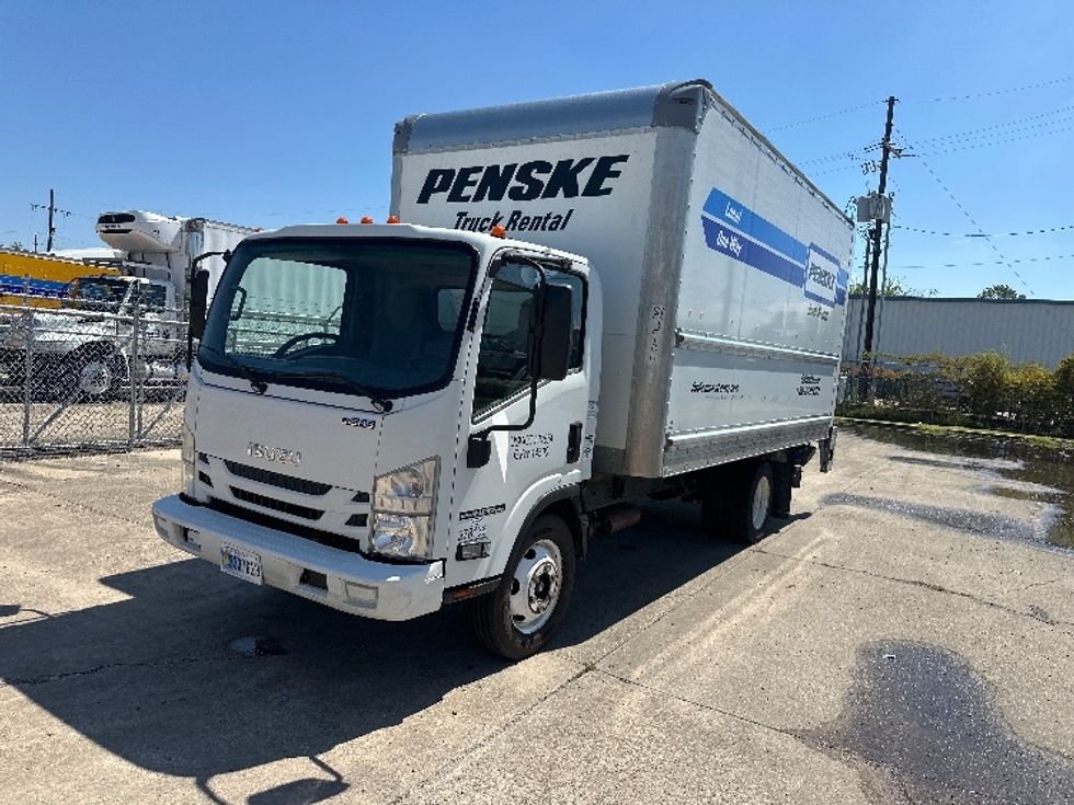 2020 Isuzu NPR photo 3