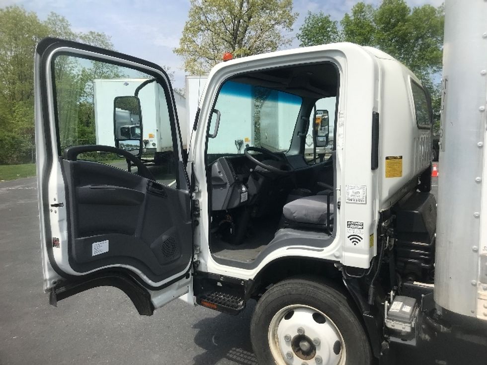 Light Duty Box Truck-Light and Medium Duty Trucks-Isuzu-2020-NPR EFI-Harrisburg-PA-105,250\n\t\tmiles-$ 18,500 - Image 16