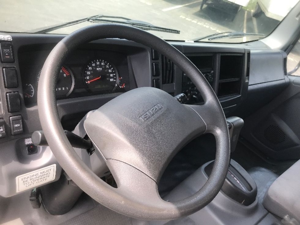 Light Duty Box Truck-Light and Medium Duty Trucks-Isuzu-2020-NPR EFI-Harrisburg-PA-105,250\n\t\tmiles-$ 18,500 - Image 17