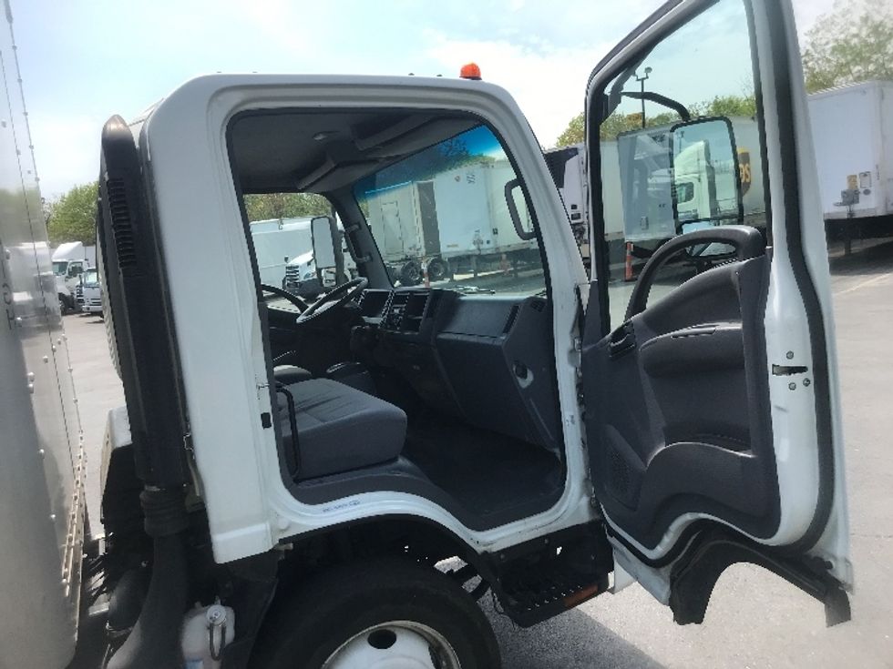 Light Duty Box Truck-Light and Medium Duty Trucks-Isuzu-2020-NPR EFI-Harrisburg-PA-105,250\n\t\tmiles-$ 18,500 - Image 20