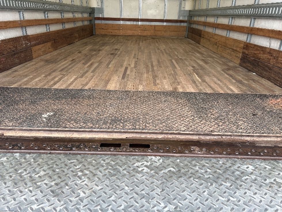 Light Duty Box Truck-Light and Medium Duty Trucks-Isuzu-2020-NPR EFI-Hazleton-PA-88,084\n\t\tmiles-$ 40,750 - Image 10