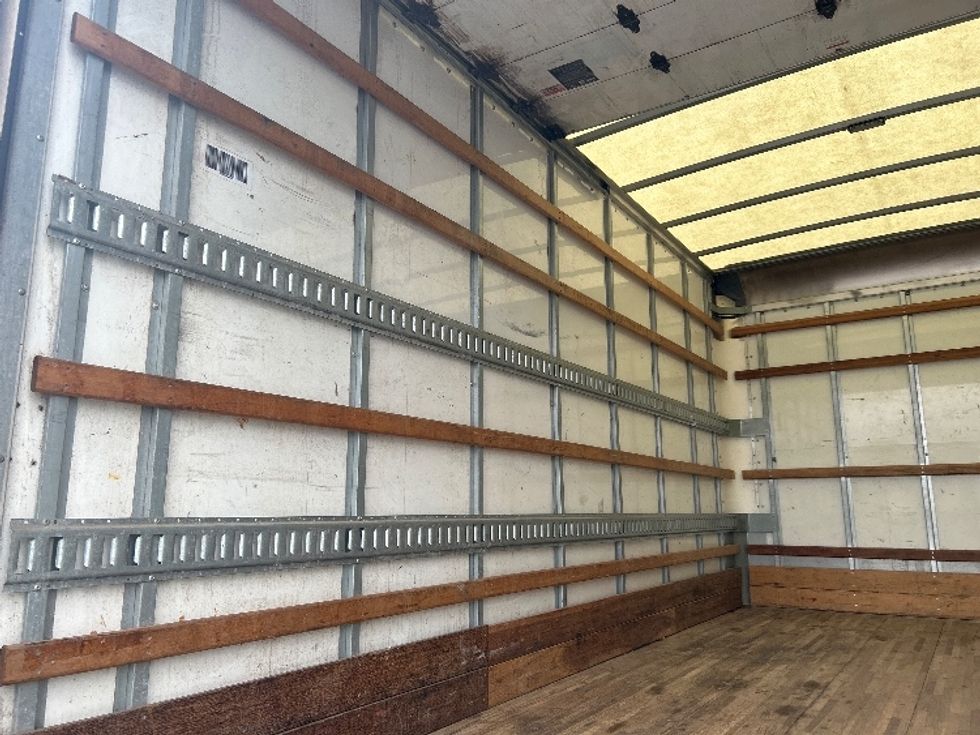 Light Duty Box Truck-Light and Medium Duty Trucks-Isuzu-2020-NPR EFI-Hazleton-PA-88,084\n\t\tmiles-$ 40,750 - Image 11