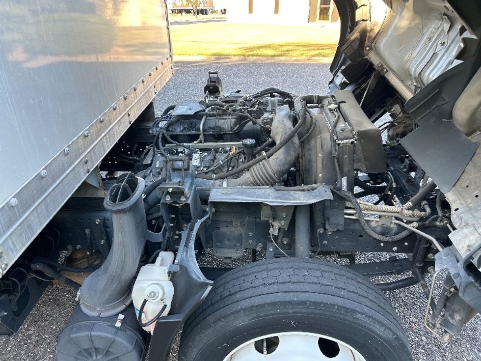 Light Duty Box Truck-Light and Medium Duty Trucks-Isuzu-2020-NPR EFI-Homewood-AL-91,564\n\t\tmiles-$ 38,750 - Image 23