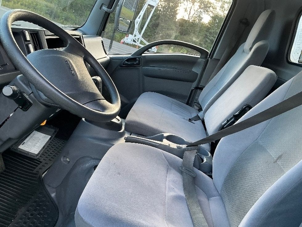 Light Duty Box Truck-Light and Medium Duty Trucks-Isuzu-2020-NPR EFI-Homewood-AL-94,586\n\t\tmiles-$ 40,000 - Image 19