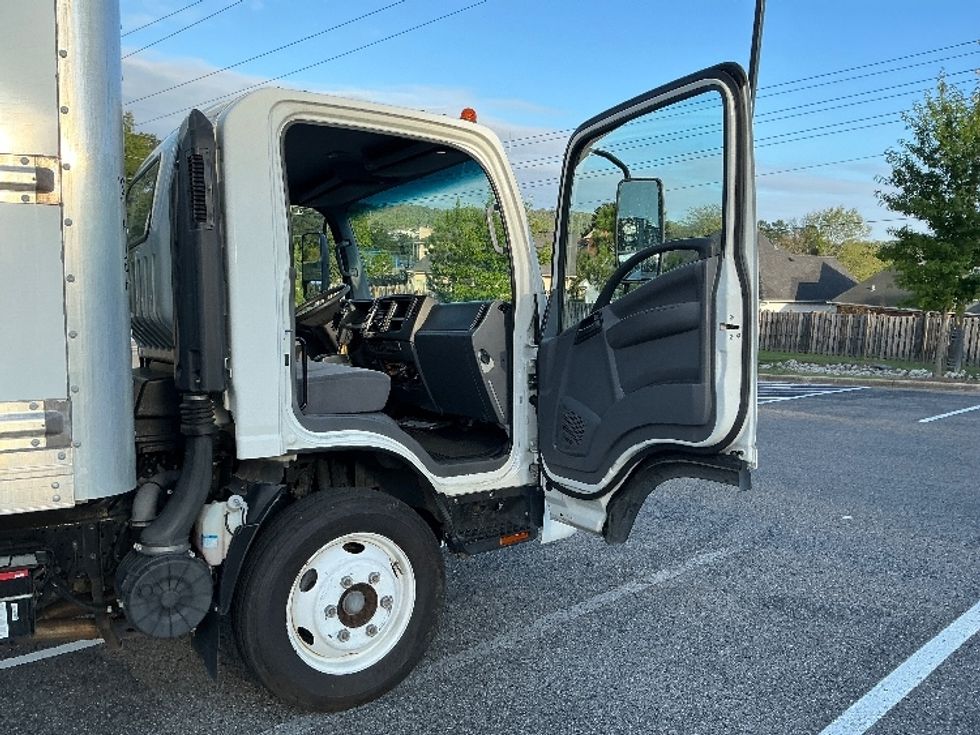 Light Duty Box Truck-Light and Medium Duty Trucks-Isuzu-2020-NPR EFI-Homewood-AL-94,586\n\t\tmiles-$ 40,000 - Image 20