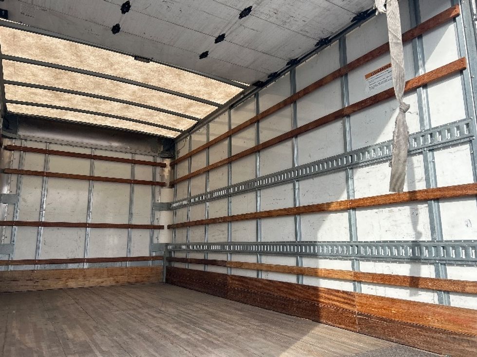 Light Duty Box Truck-Light and Medium Duty Trucks-Isuzu-2020-NPR EFI-Houston-TX-102,210\n\t\tmiles-$ 38,500 - Image 12