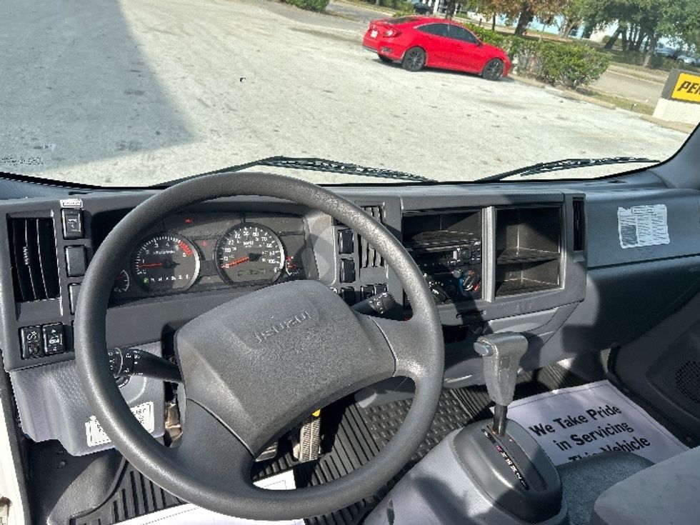 Light Duty Box Truck-Light and Medium Duty Trucks-Isuzu-2020-NPR EFI-Houston-TX-102,210\n\t\tmiles-$ 38,500 - Image 18