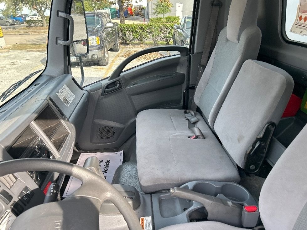 Light Duty Box Truck-Light and Medium Duty Trucks-Isuzu-2020-NPR EFI-Houston-TX-102,210\n\t\tmiles-$ 38,500 - Image 19