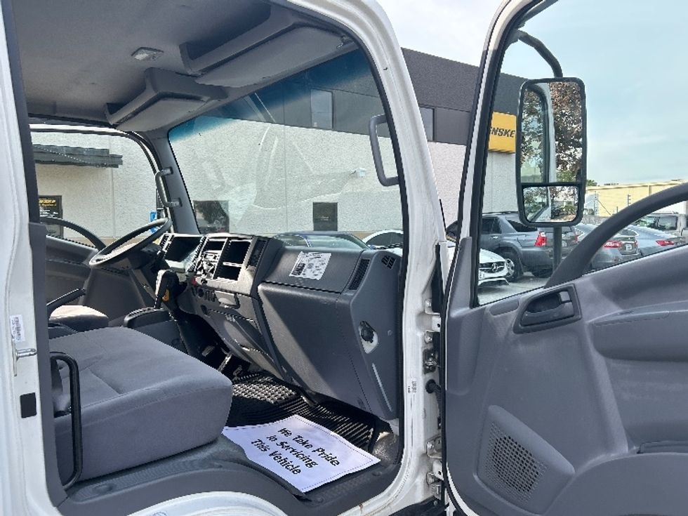 Light Duty Box Truck-Light and Medium Duty Trucks-Isuzu-2020-NPR EFI-Houston-TX-102,210\n\t\tmiles-$ 38,500 - Image 20