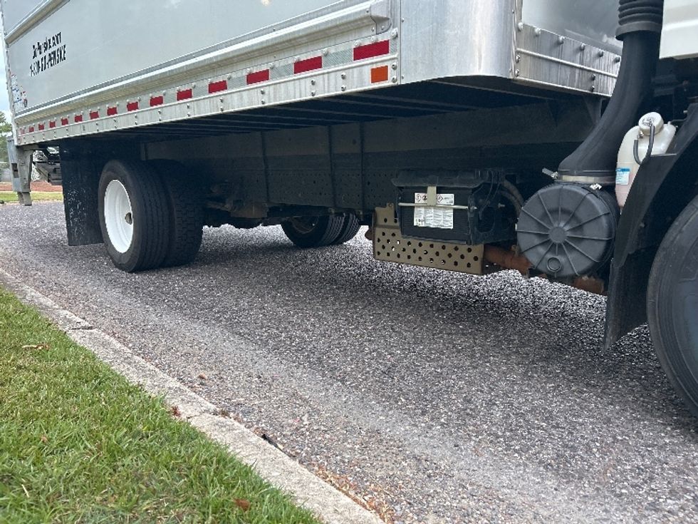 Light Duty Box Truck-Light and Medium Duty Trucks-Isuzu-2020-NPR EFI-Hueytown-AL-125,228\n\t\tmiles-$ 35,750 - Image 14