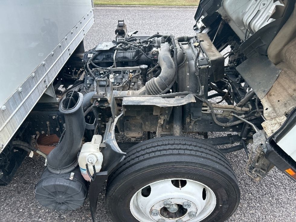Light Duty Box Truck-Light and Medium Duty Trucks-Isuzu-2020-NPR EFI-Hueytown-AL-125,228\n\t\tmiles-$ 35,750 - Image 23